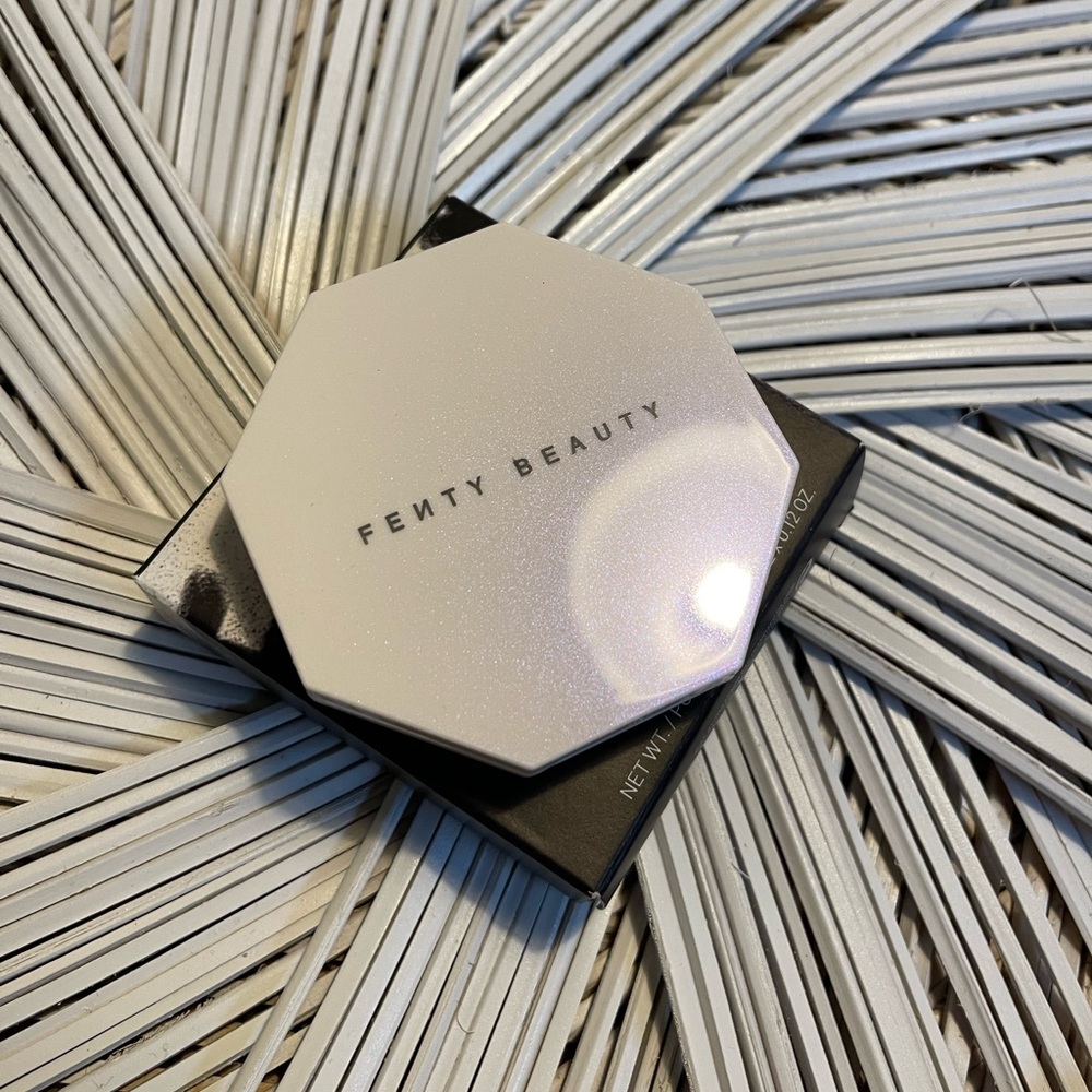 Fenty Killawatt freestyle highlighter: Afternoon snack/mo’hunny